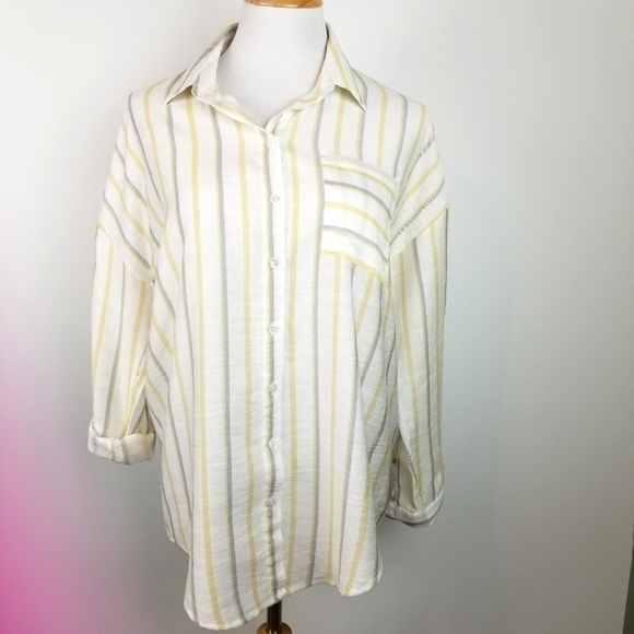 Anthropologie Tops - Anthropologie Love Notes shirt, sz M